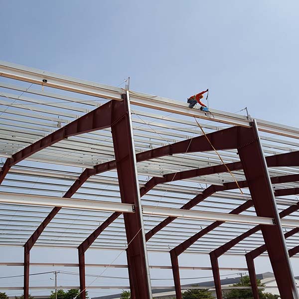 Thi công, lắp dựng nhà xưởng sản xuất đồ uống